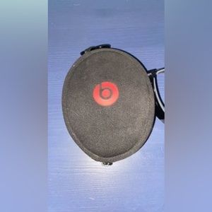 Beats headphones barely used